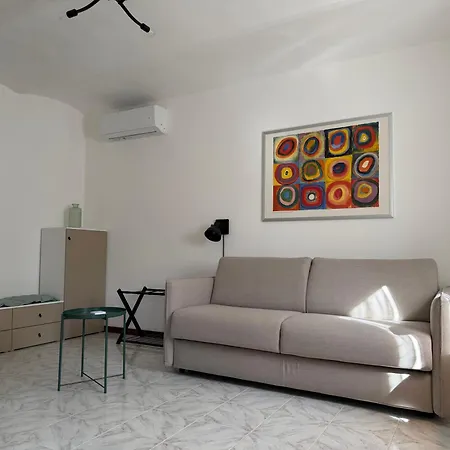 Donato's Stone House Apartment